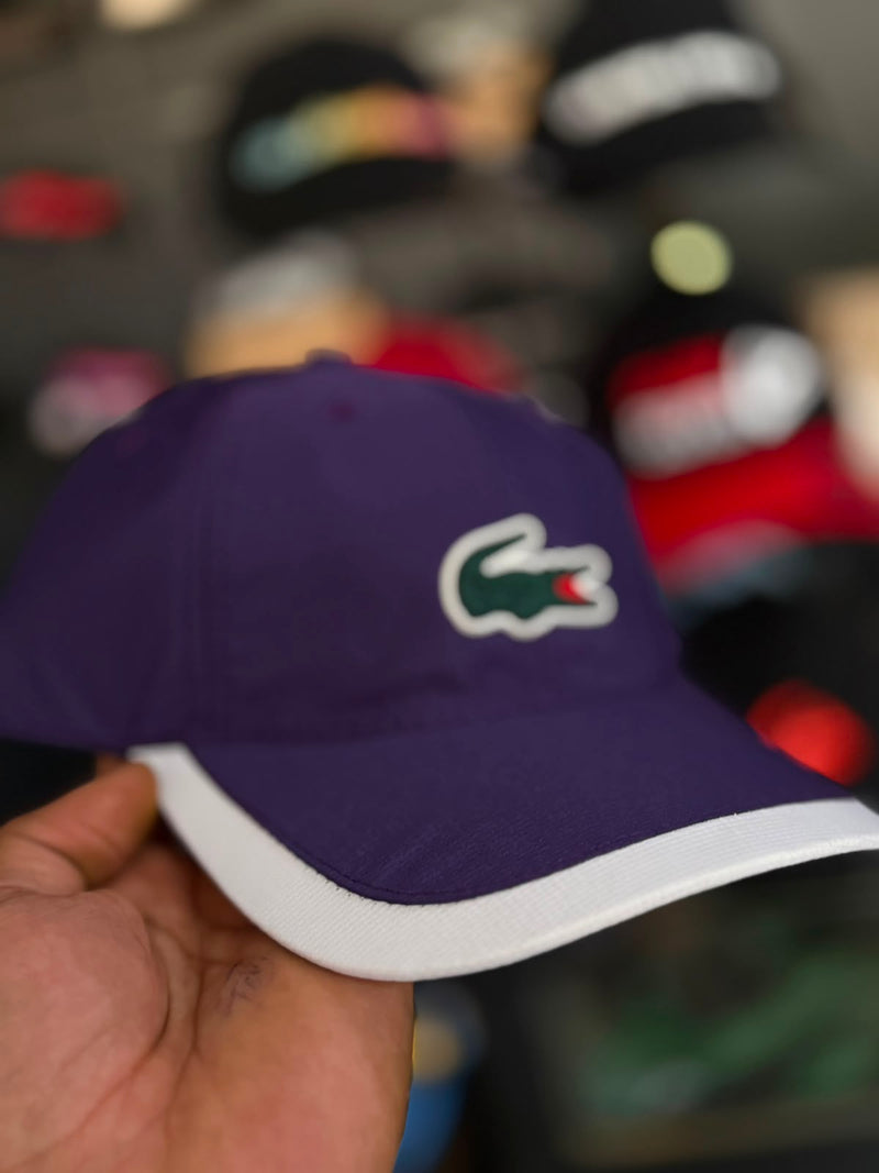Boné Lacoste Roxo