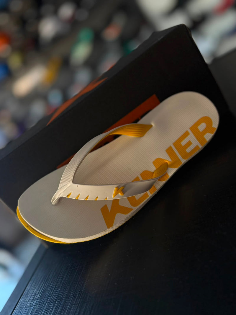 Chinelo Kenner Summer Branco e Amarelo
